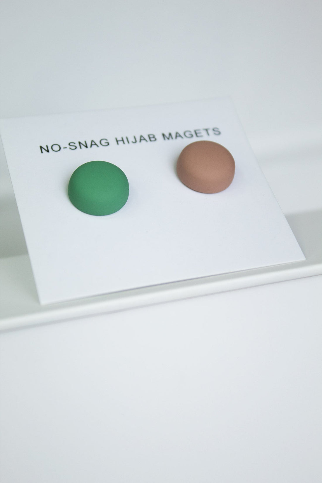 MATTE MAGNET SET- GREEN AND NUDE