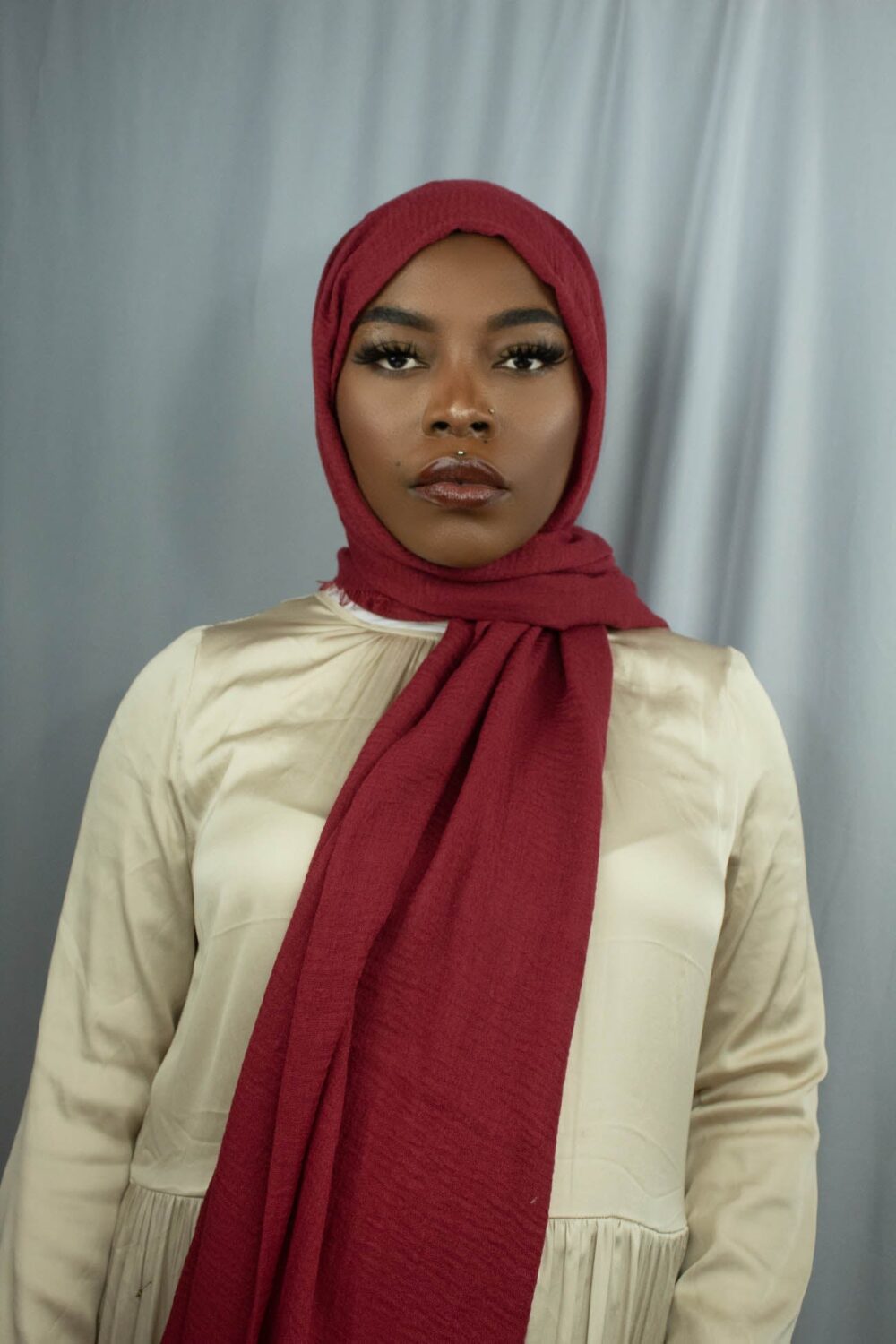 PREMIUM CRINKLED COTTON HIJAB - RED - HIJABKINGDOM