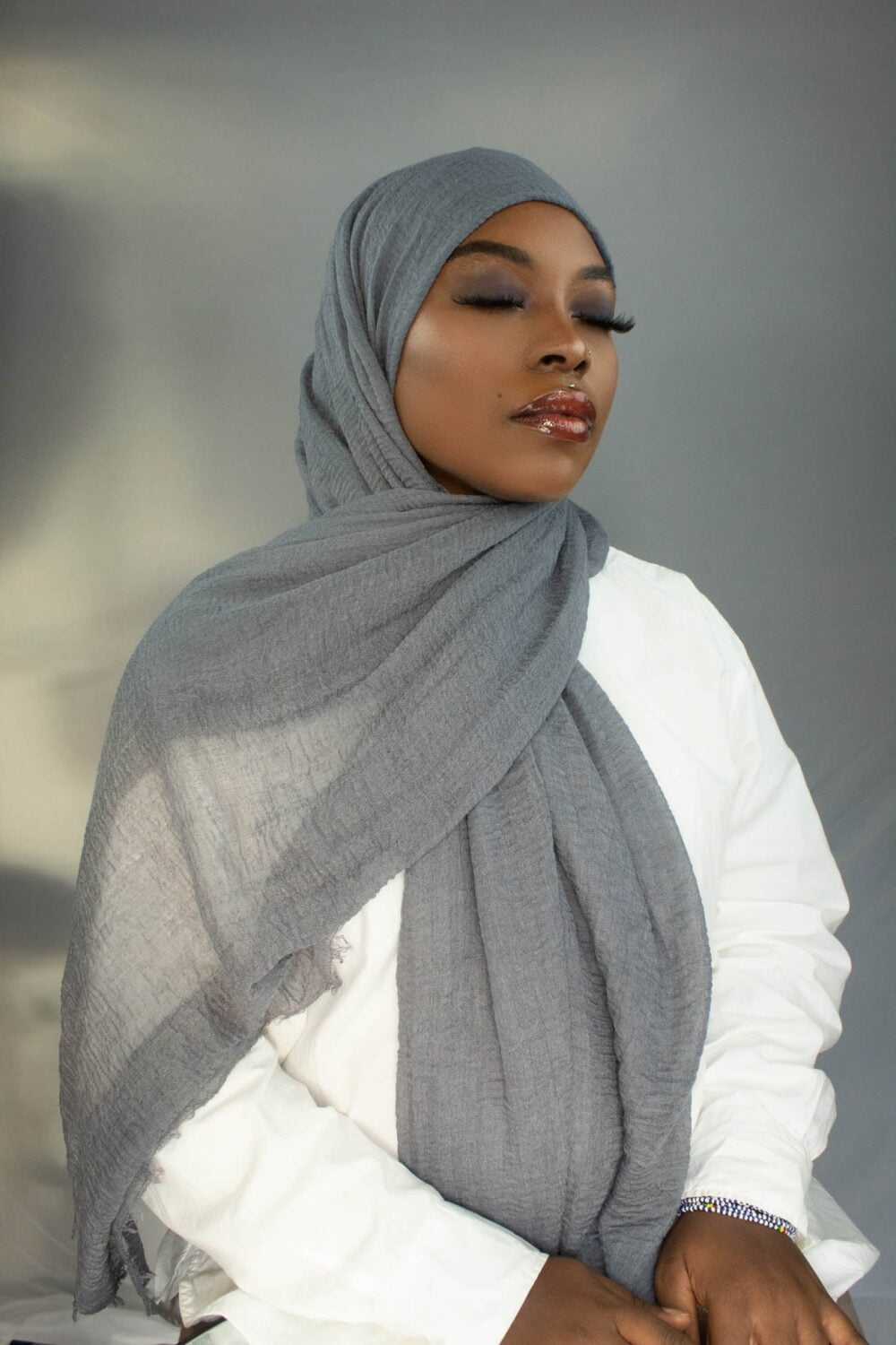 PREMIUM CRINKLED COTTON HIJAB - SHARK GRAY - HIJABKINGDOM