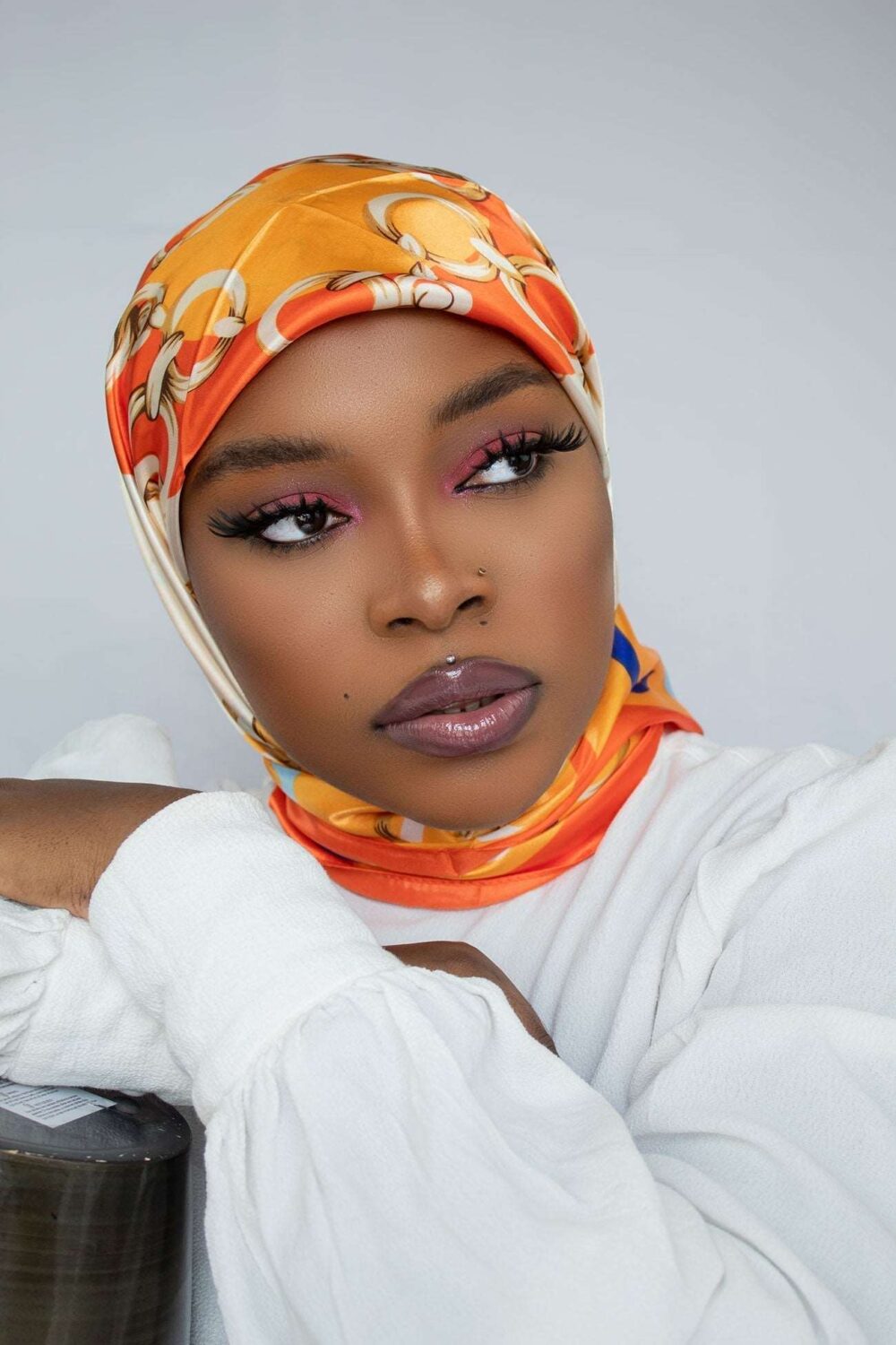 MALAIKA SATIN SQUARE HIJAB - TAZ